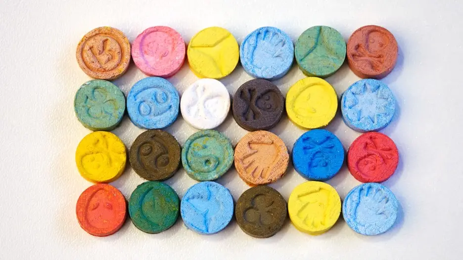 Read more about the article A Complete Review of MDMA and PTSD